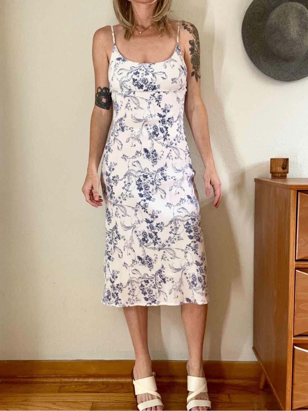 VTG Y2K Bebe Babydoll Milkmaid Midi Dress M Toile Floral Cottage Soft Girl Blue